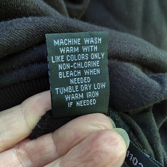 Tri-Mountain Fire & Rescue Sweatshirt in Black - Picture 4 of 5